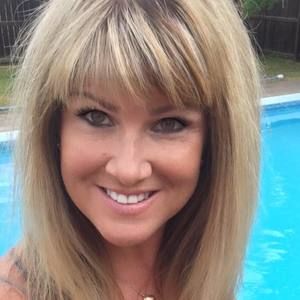 Meet your Posher, Petrina